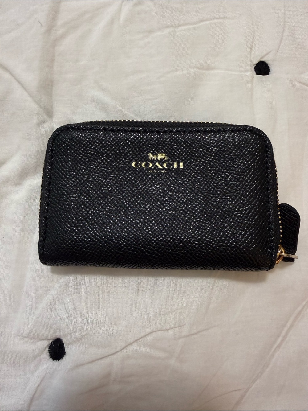 COACH Black Grain Leather Zip Card Case with Gold Logo
